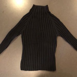 Knitted turtle neck sweater